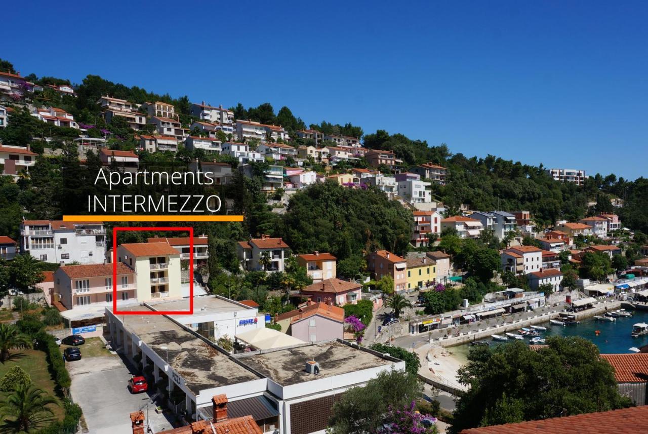 Studio Apartment Michelle - Intermezzo With Sea View Rabac Exterior photo