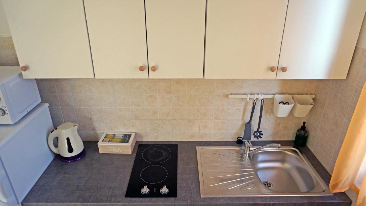 Studio Apartment Michelle - Intermezzo With Sea View Rabac Exterior photo